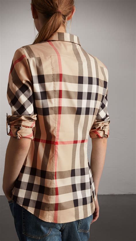 blusas burberry para mujer|Women's Burberry Blouses .